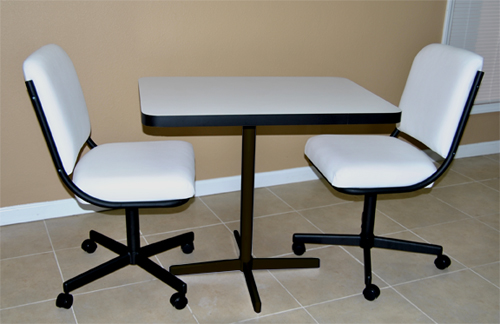 2 m08 Caster Chairs Rectangle Table